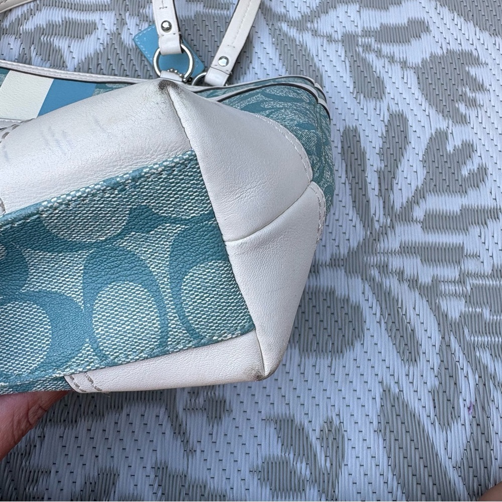 Coach Chelsea Heritage Monogram Tote - Picture 8 of 9